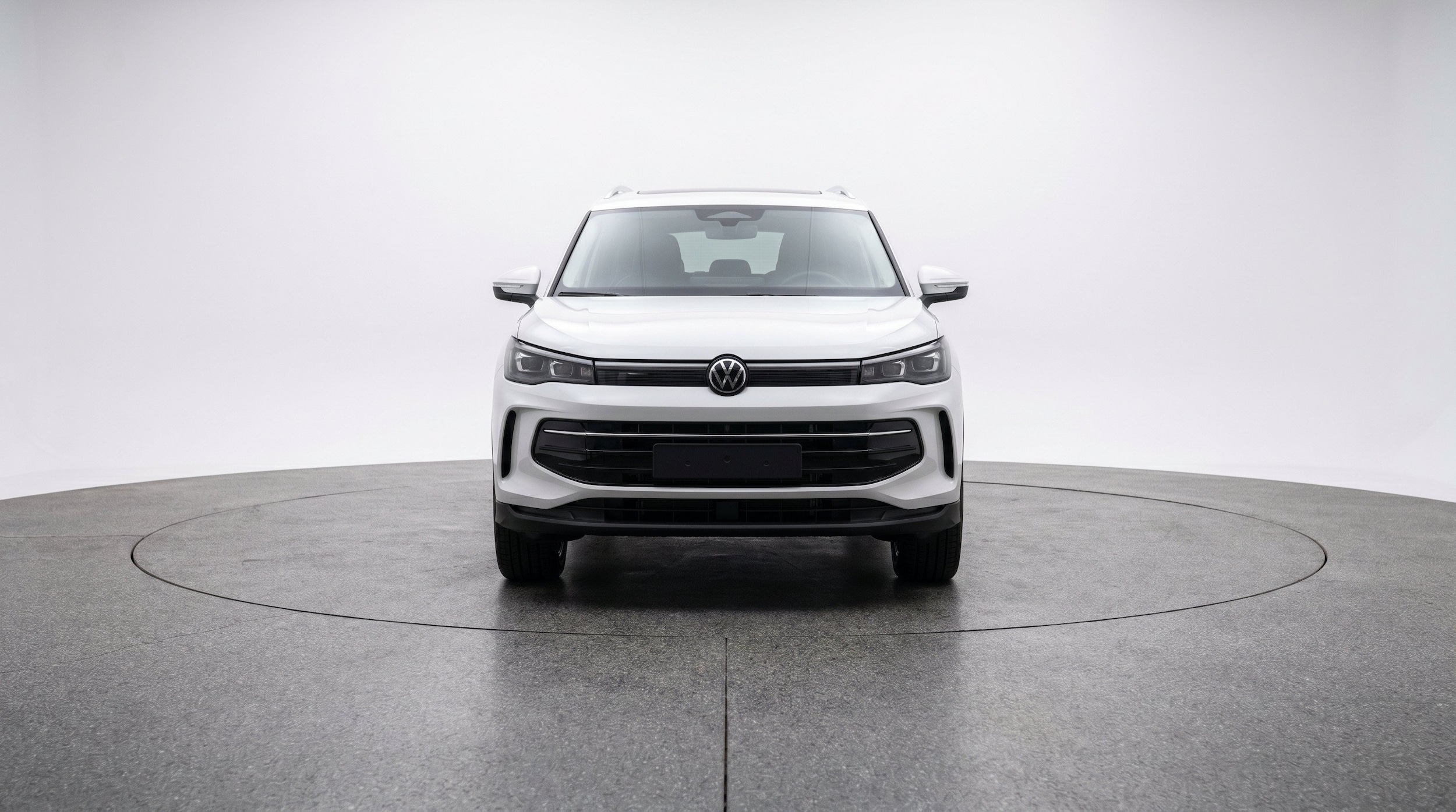 Thumbnail: 2026 Volkswagen Tiguan - 2