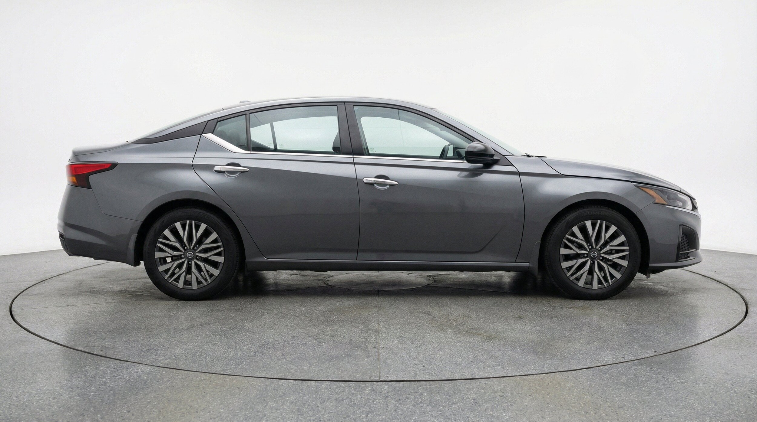 Thumbnail: 2025 Nissan Altima - 10