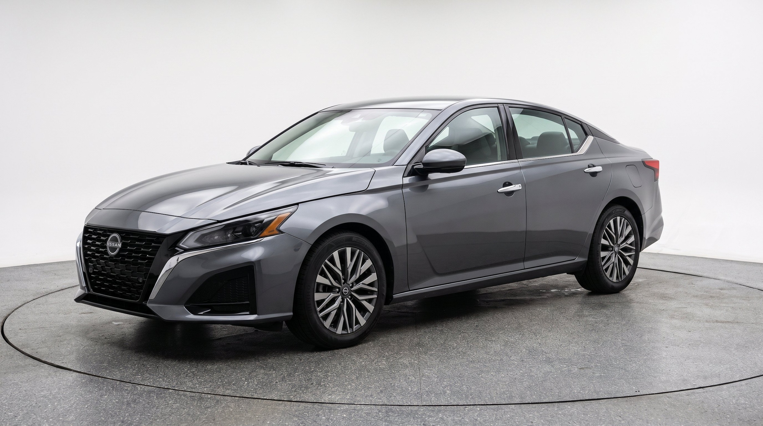Thumbnail: 2025 Nissan Altima - 3