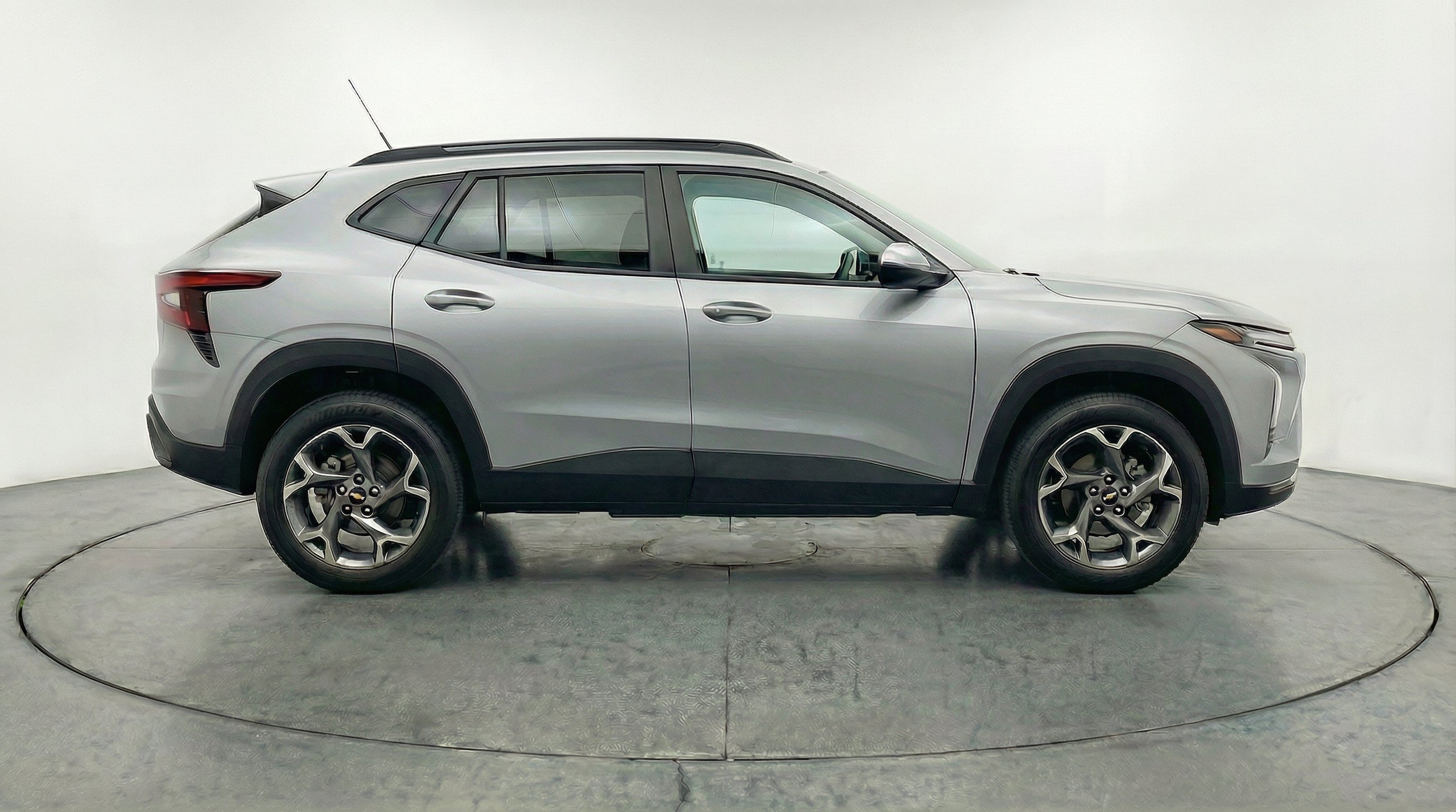 Thumbnail: 2025 Chevrolet Trax - 10