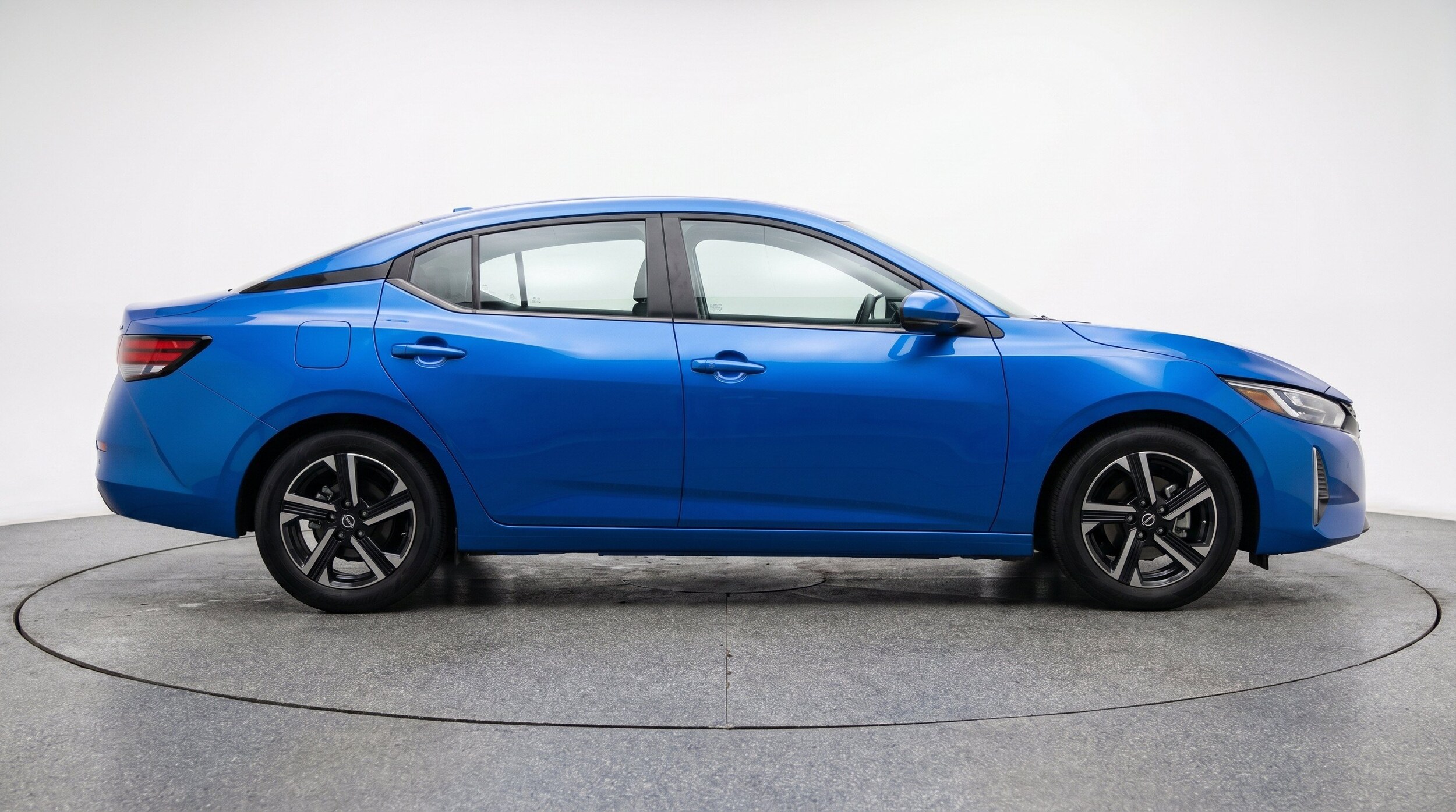 Thumbnail: 2025 Nissan Sentra - 10