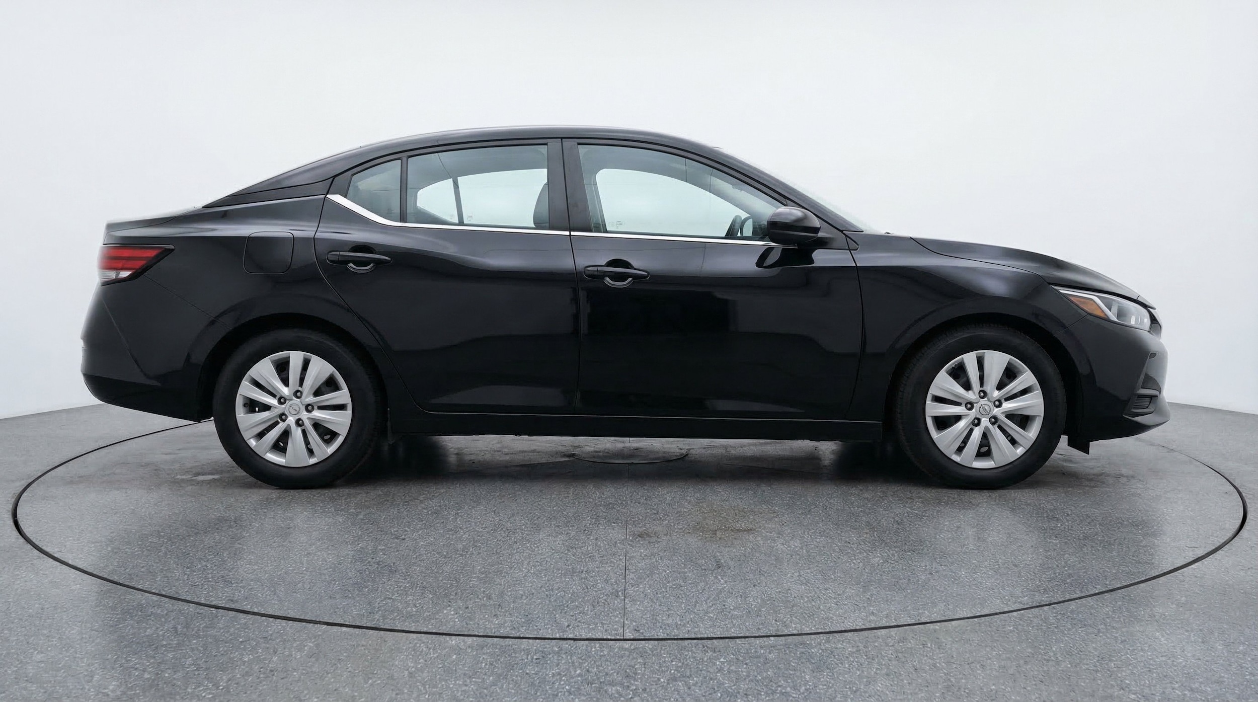 Thumbnail: 2025 Nissan Sentra - 10