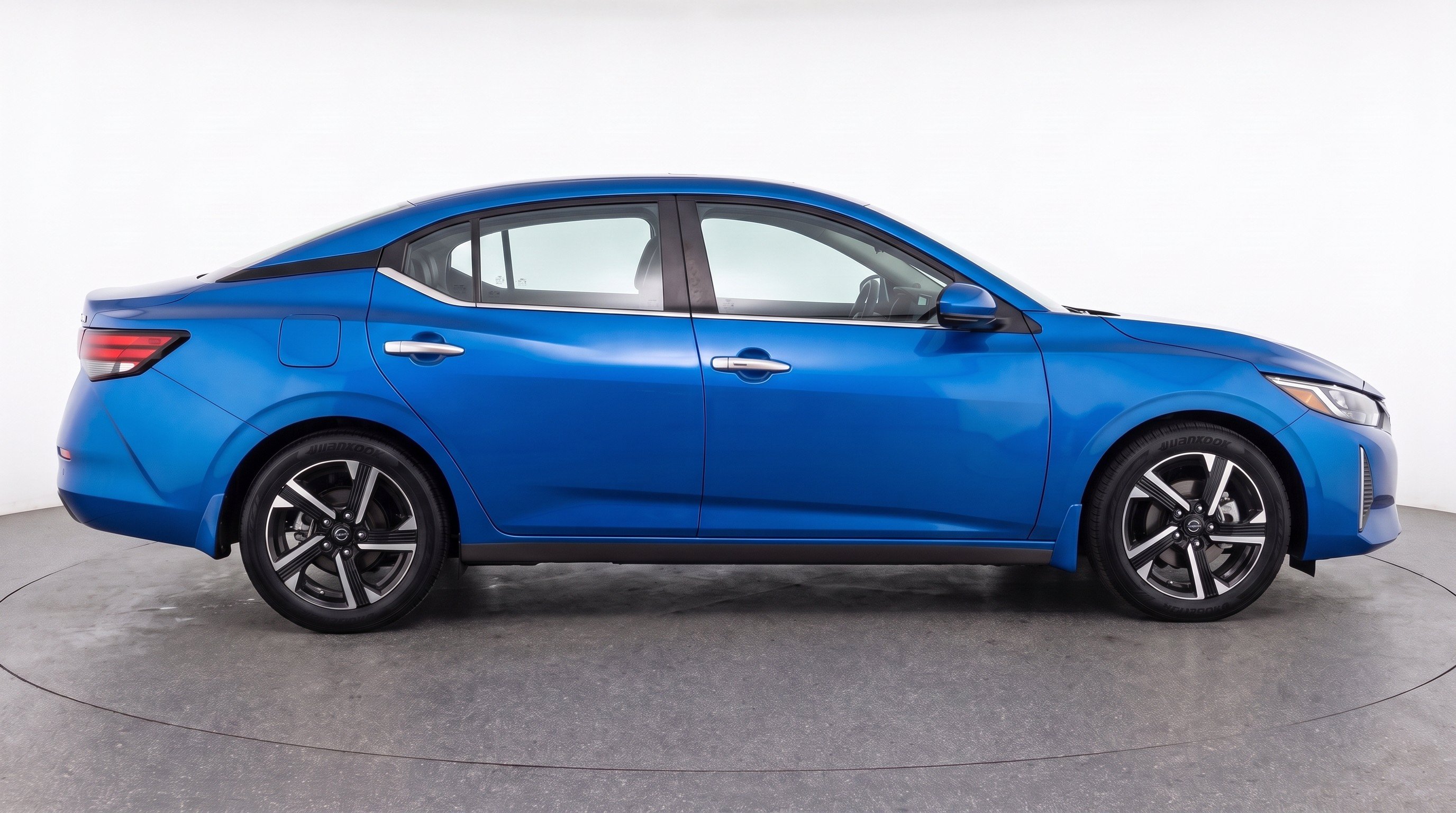 Thumbnail: 2025 Nissan Sentra - 10