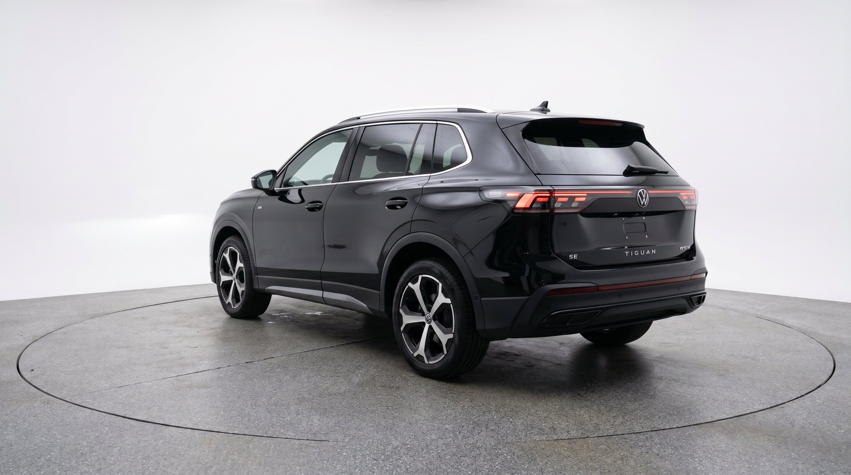 Thumbnail: 2026 Volkswagen Tiguan - 6