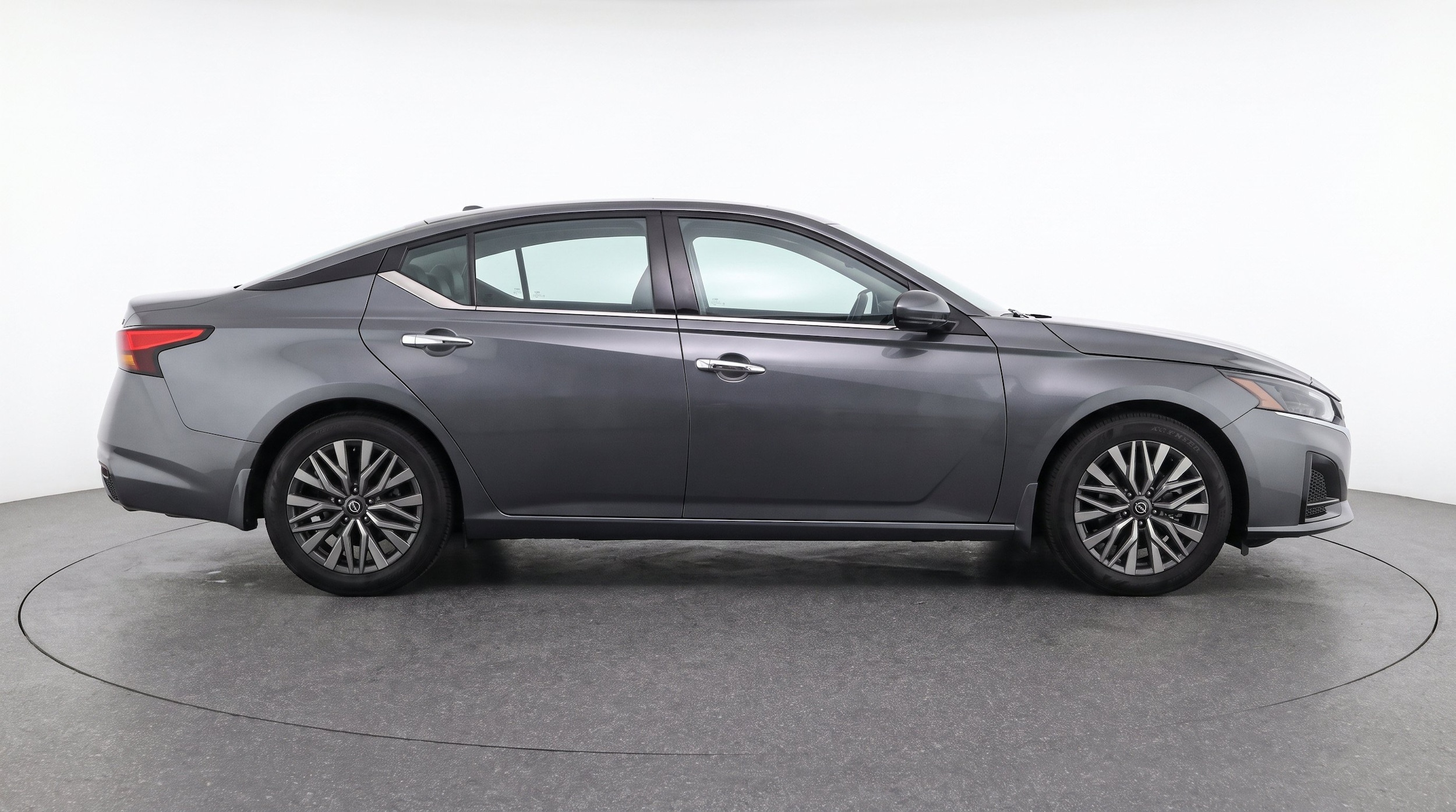 Thumbnail: 2025 Nissan Altima - 10