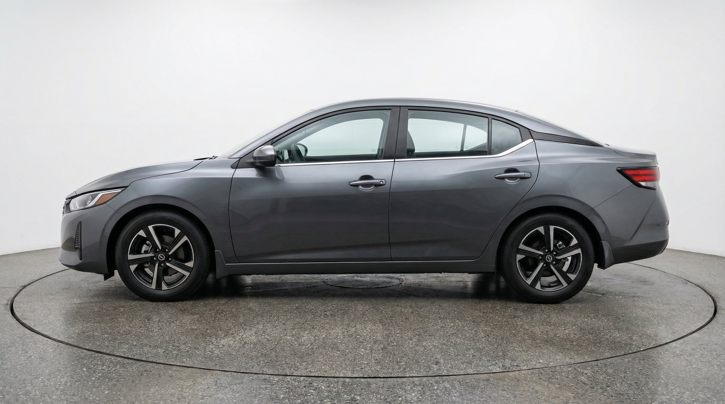 Thumbnail: 2025 Nissan Sentra - 5