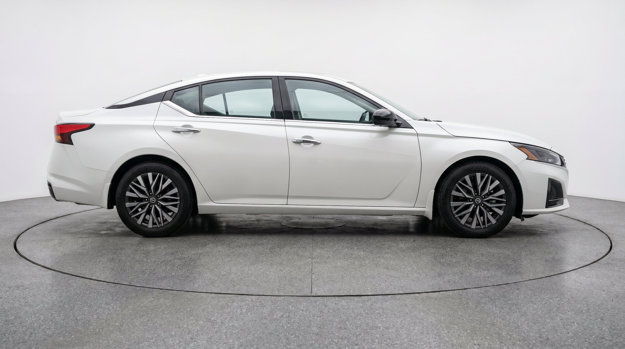 Thumbnail: 2025 Nissan Altima - 10