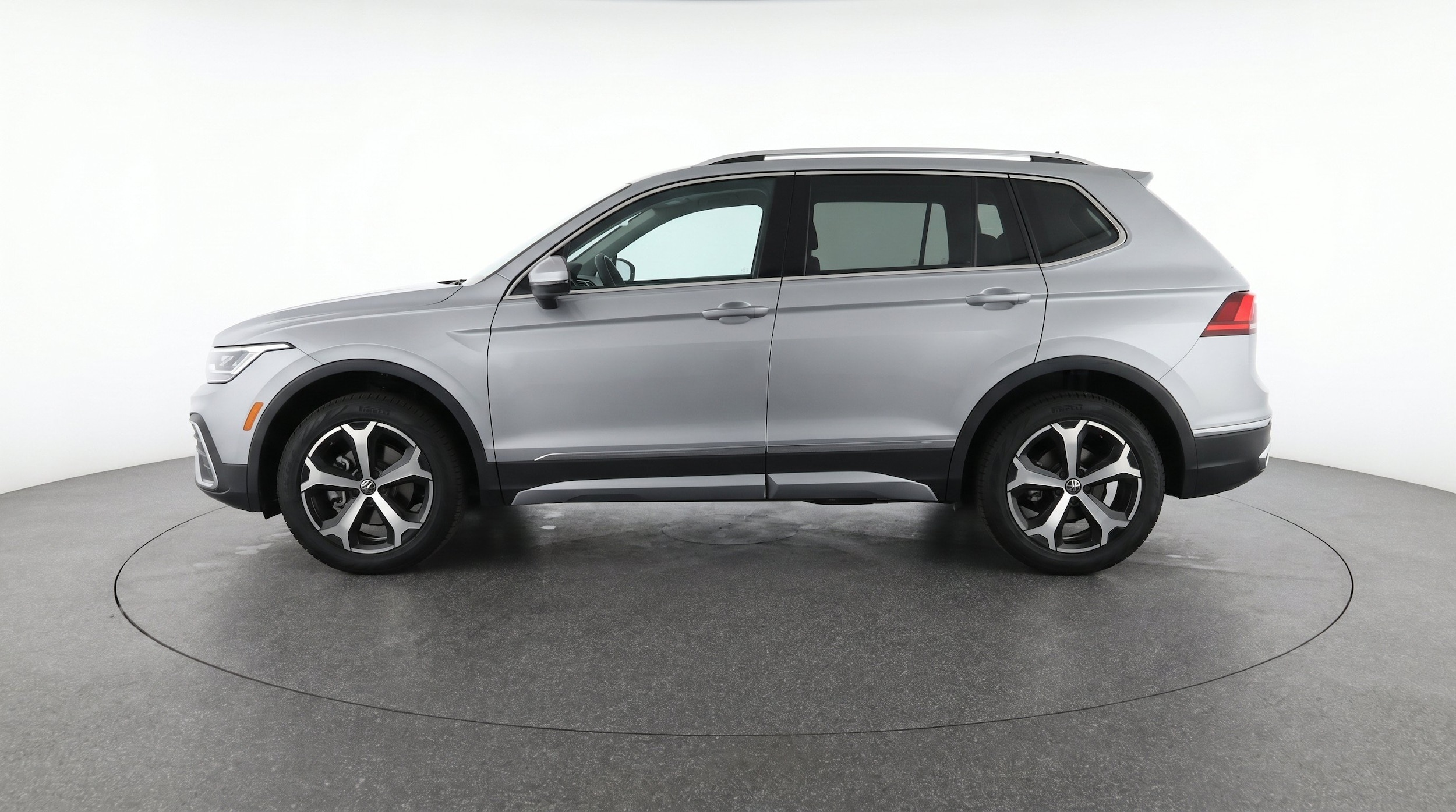 Thumbnail: 2026 Volkswagen Tiguan - 5