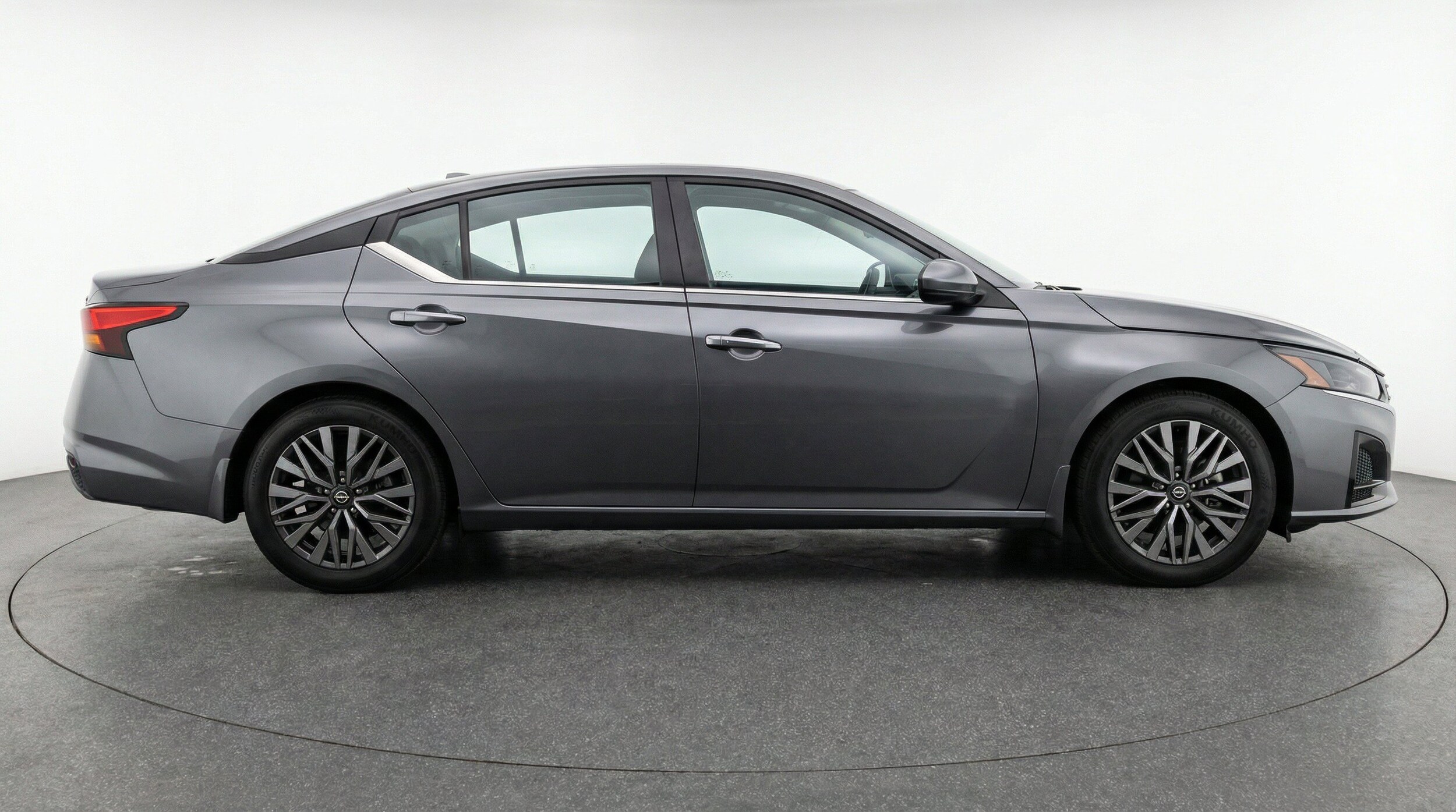 Thumbnail: 2025 Nissan Altima - 10