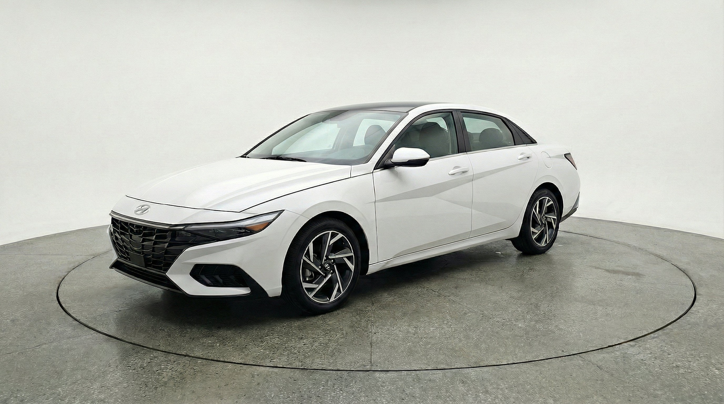 Thumbnail: 2025 Hyundai Elantra - 3