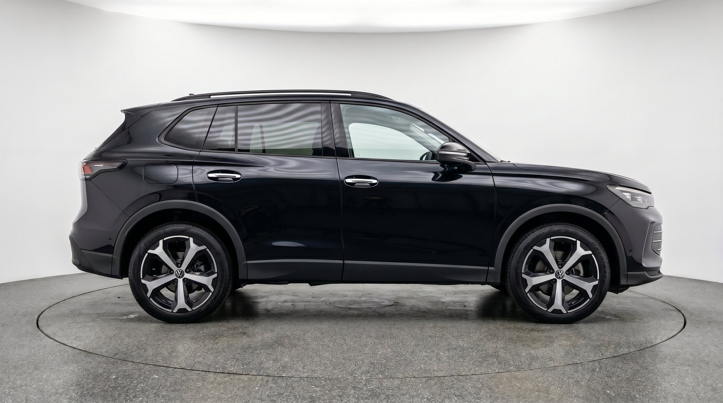 Thumbnail: 2026 Volkswagen Tiguan - 10