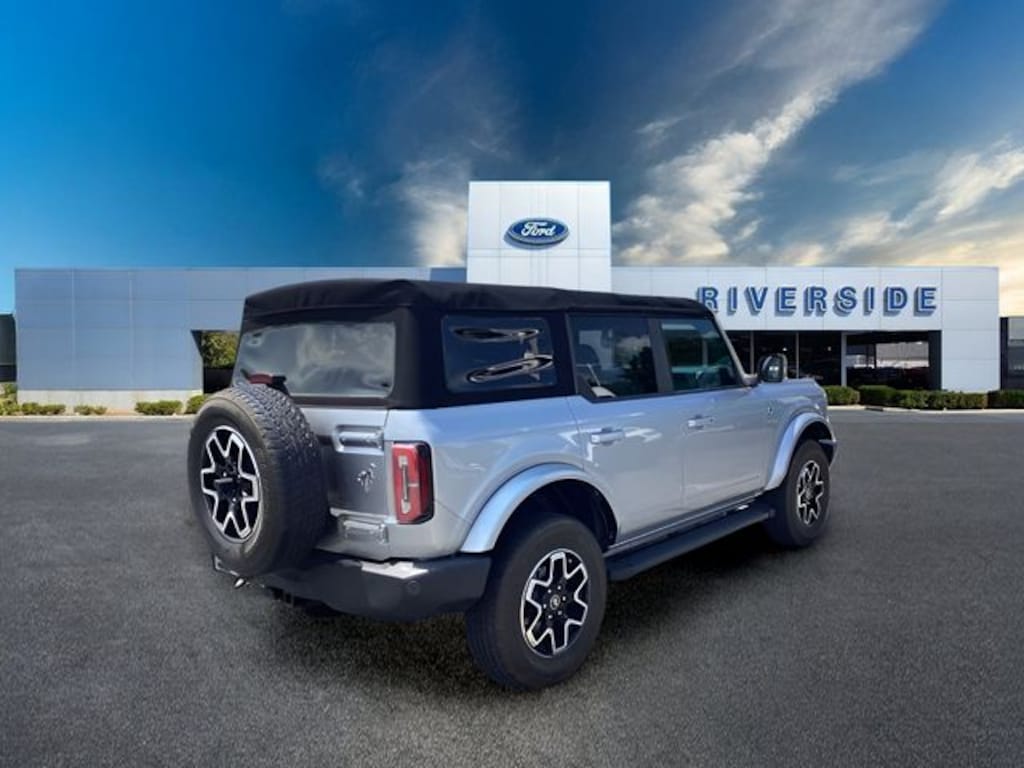 Used 2021 Ford Bronco Outer Banks SUV