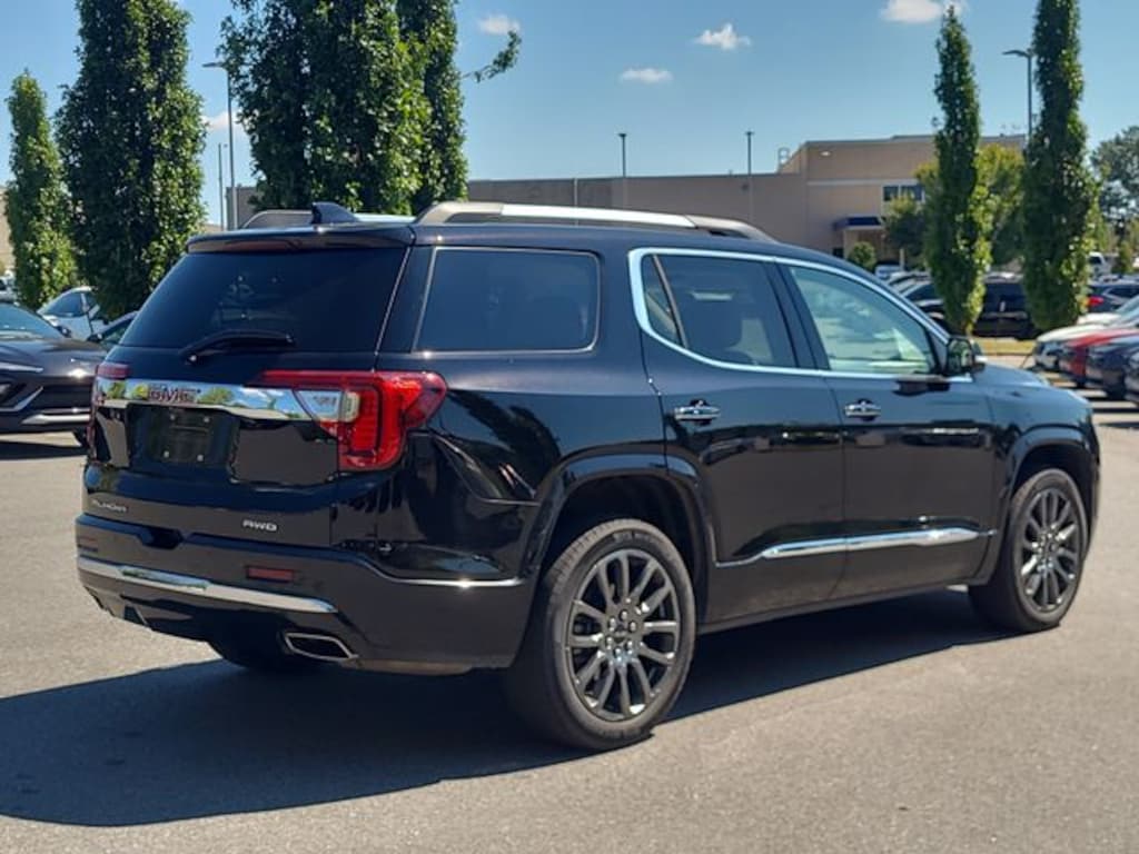 Used 2023 GMC Acadia Denali SUV