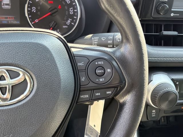 2022 Toyota RAV4 LE - Photo 25