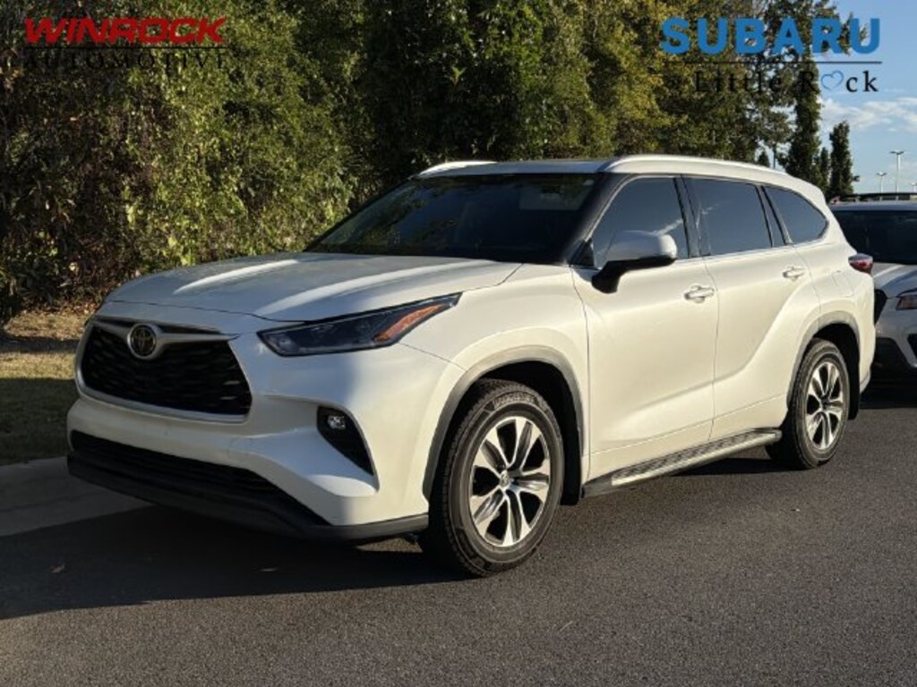 Used 2021 Toyota Highlander XLE SUV