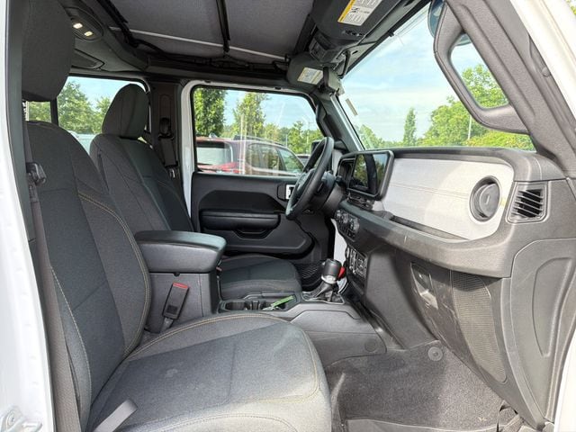 2025 Jeep Wrangler 4-Door Sport - Photo 13