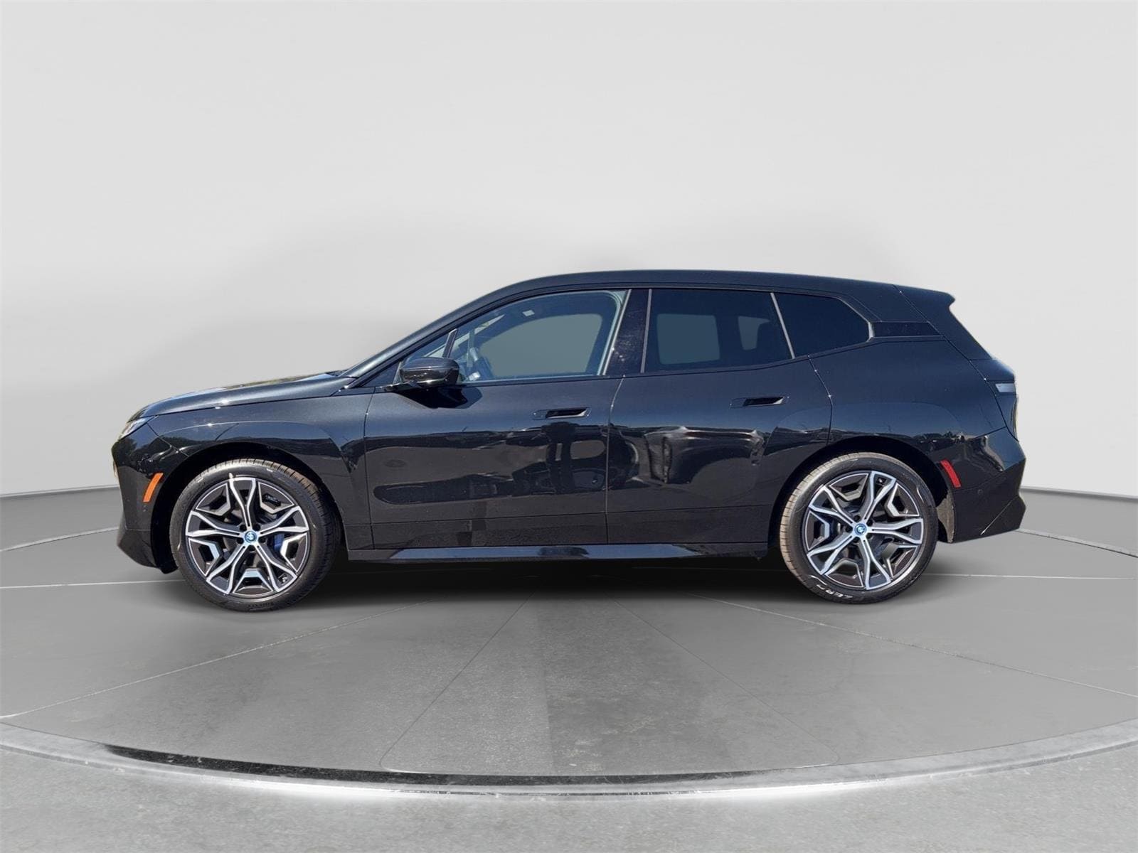 Used 2024 BMW iX Base with VIN WB523CF01RCN27173 for sale in Memphis, TN