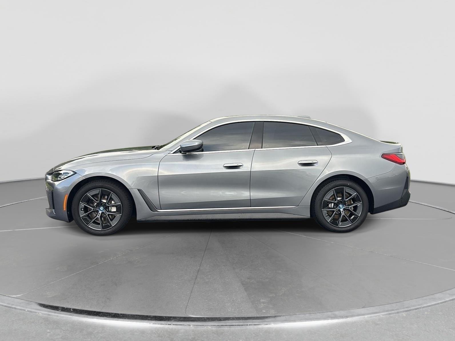 Used 2023 BMW i4 35 with VIN WBY43AW02PFP97976 for sale in Memphis, TN