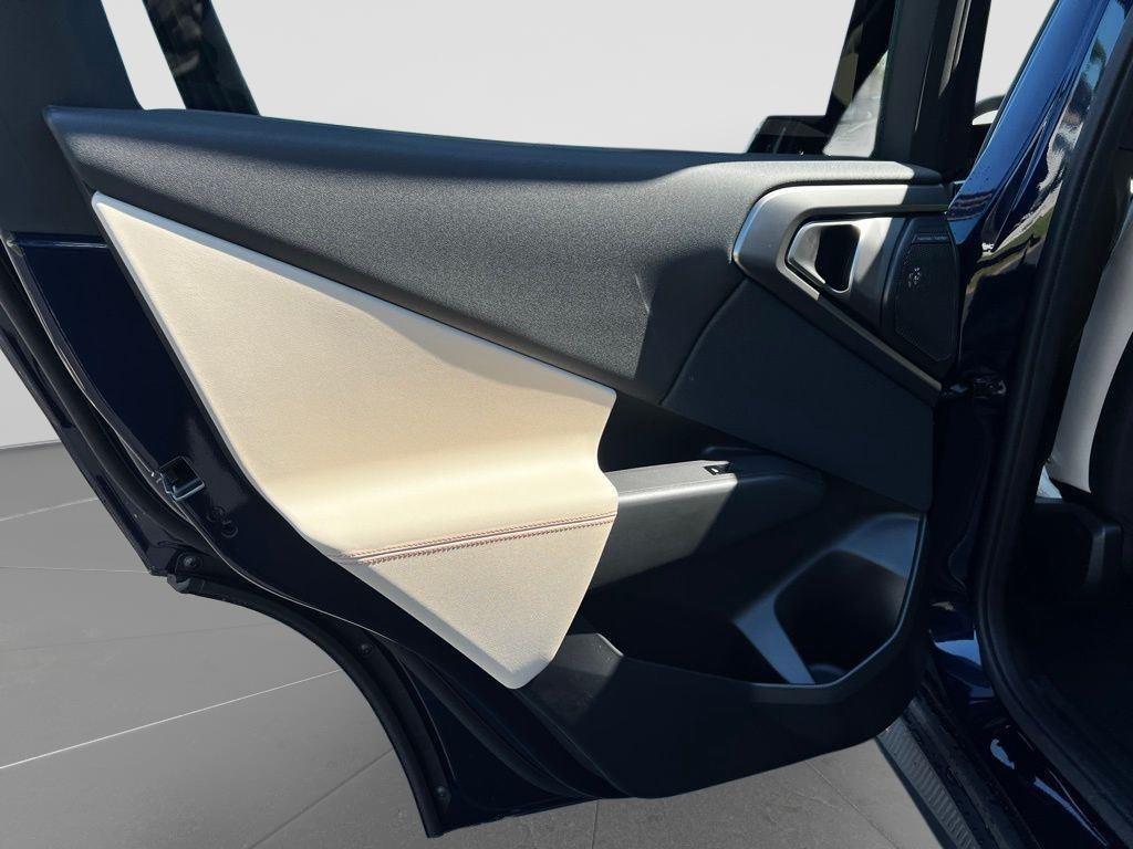 2026 BMW X3 30 - Photo 18
