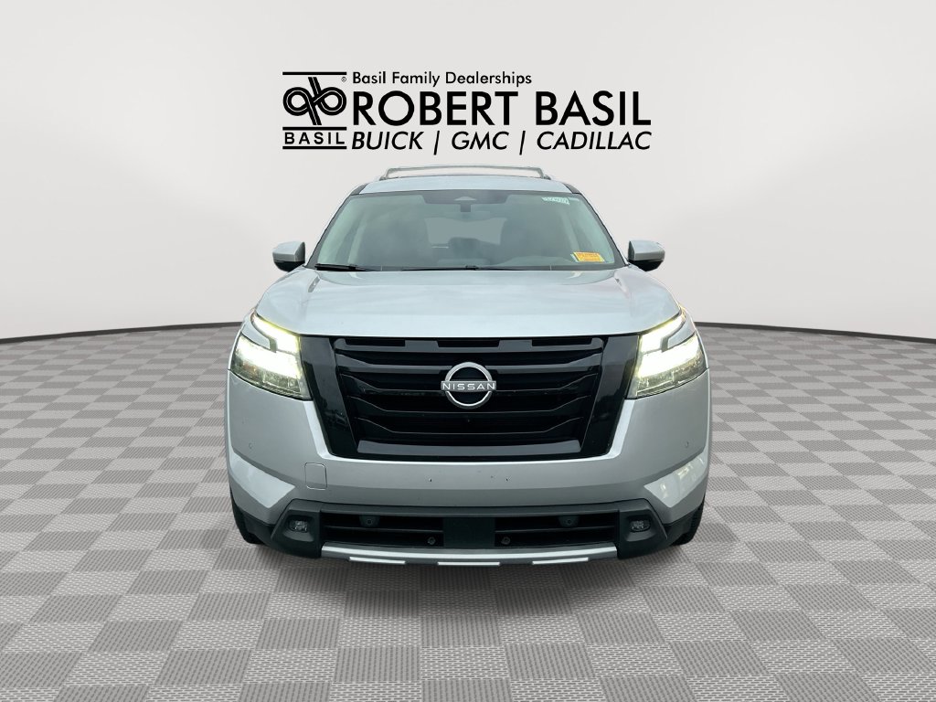 Used 2025 Nissan Pathfinder SL SUV