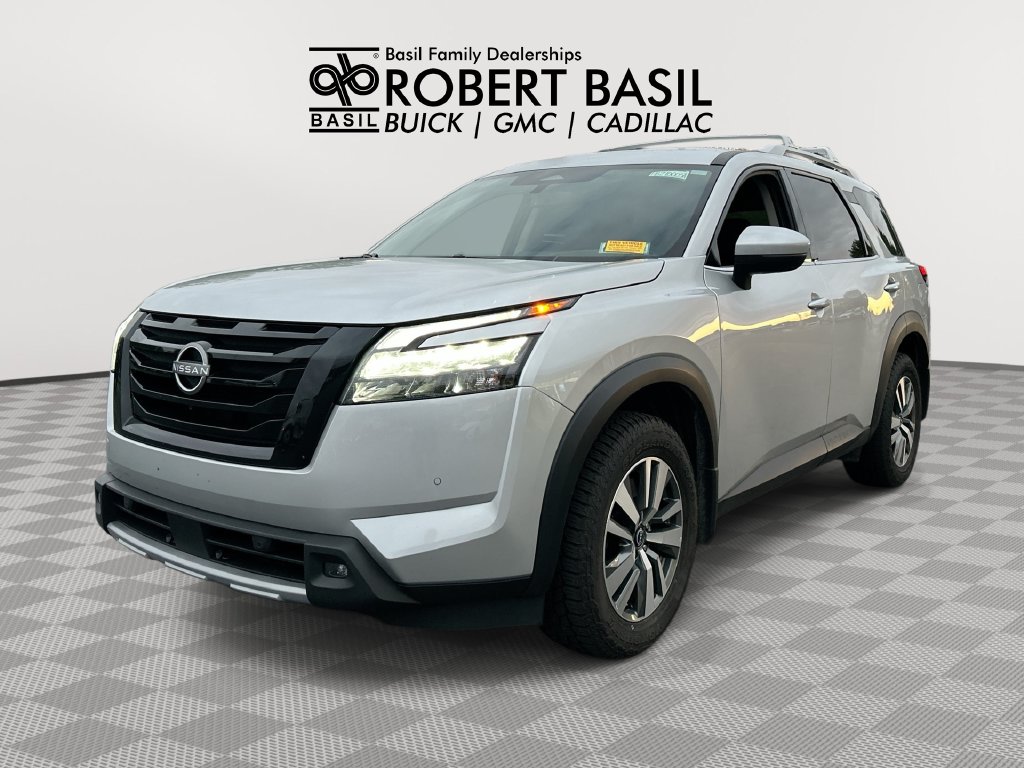 Used 2025 Nissan Pathfinder SL SUV
