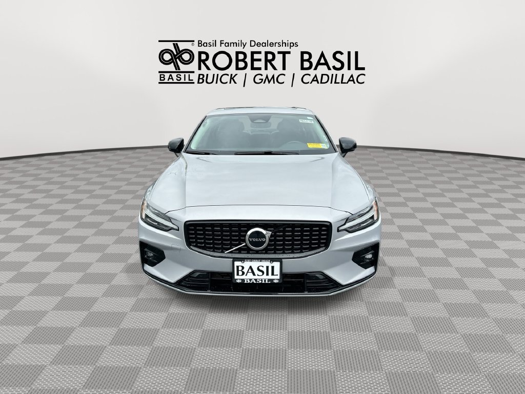 Used 2024 Volvo S60 B5 Core Dark Theme Sedan