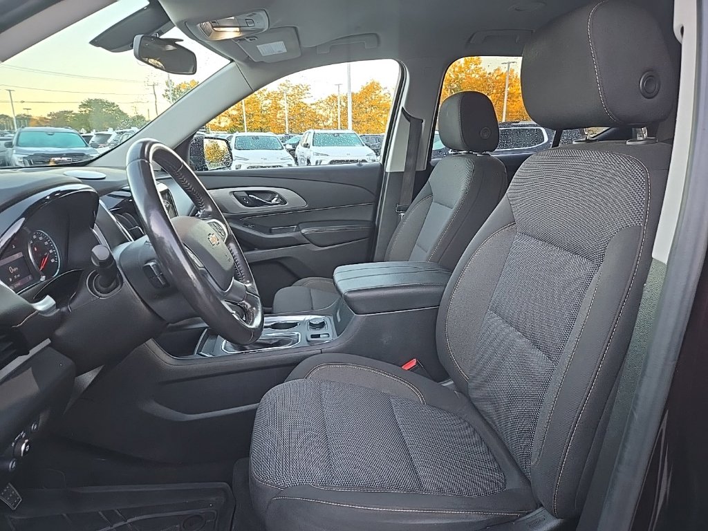 Used 2021 Chevrolet Traverse LT SUV