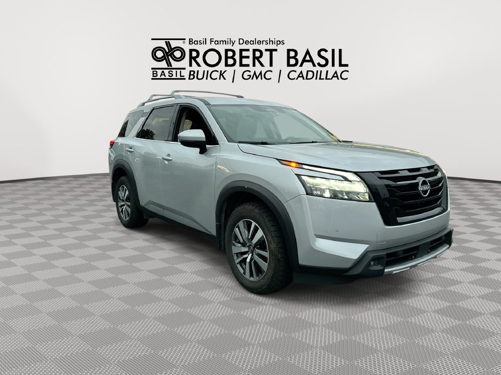 Used 2025 Nissan Pathfinder SL SUV