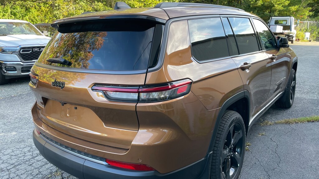 New 2027 Jeep Grand Cherokee Limited Sport Utility