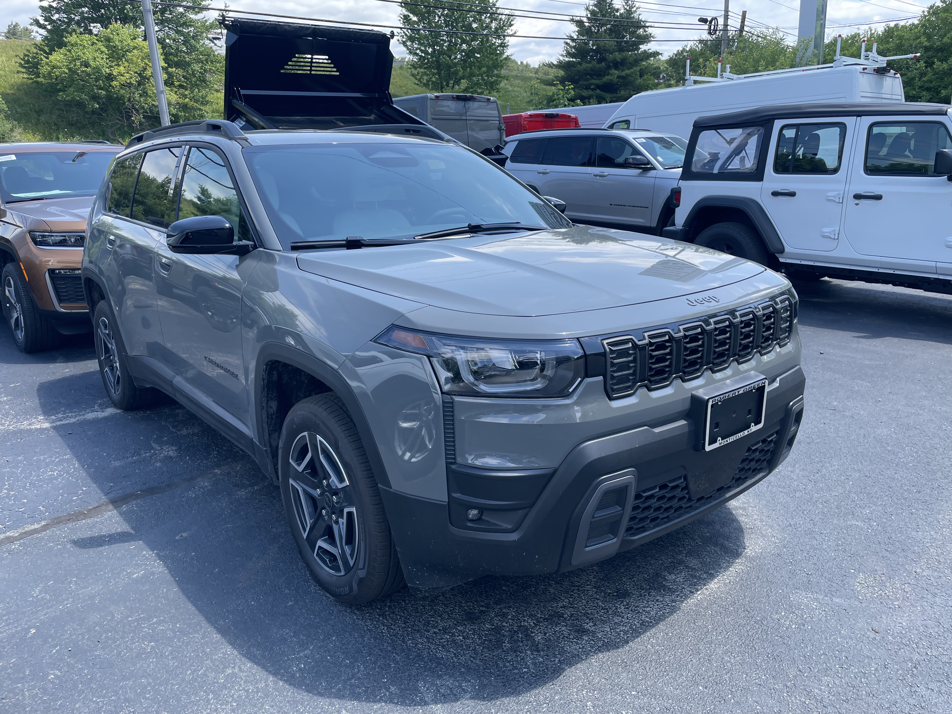 2026 Jeep Cherokee Laredo Sport Utility