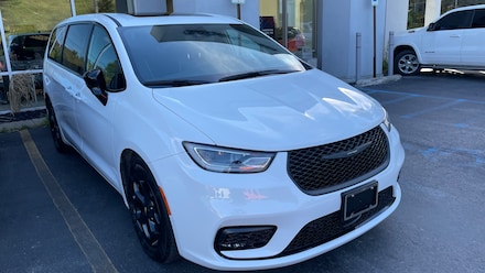 2023 Chrysler Pacifica Hybrid PLUG-IN  LIMITED Passenger Van