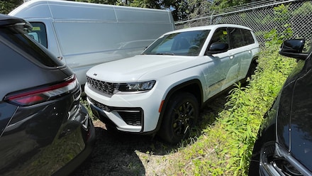 2026 Jeep Grand Cherokee Laredo Altitude Sport Utility