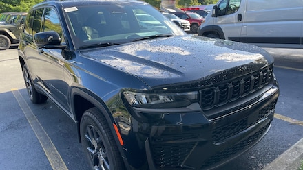 2027 Jeep Grand Cherokee Laredo Altitude Sport Utility