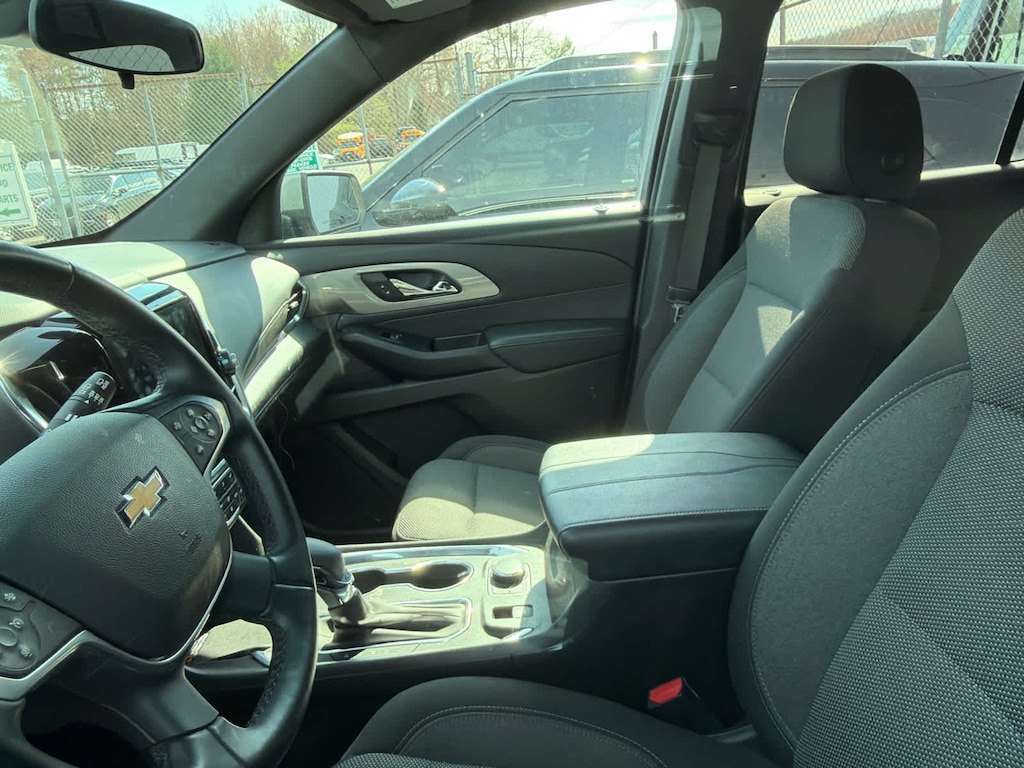 Used 2023 Chevrolet Traverse LT Cloth w/1LT SUV