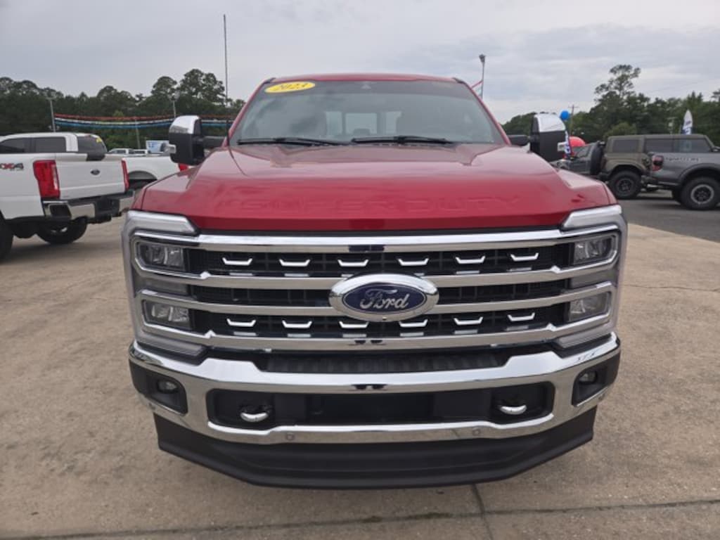 Used 2023 Ford F-250 LARIAT Truck Crew Cab