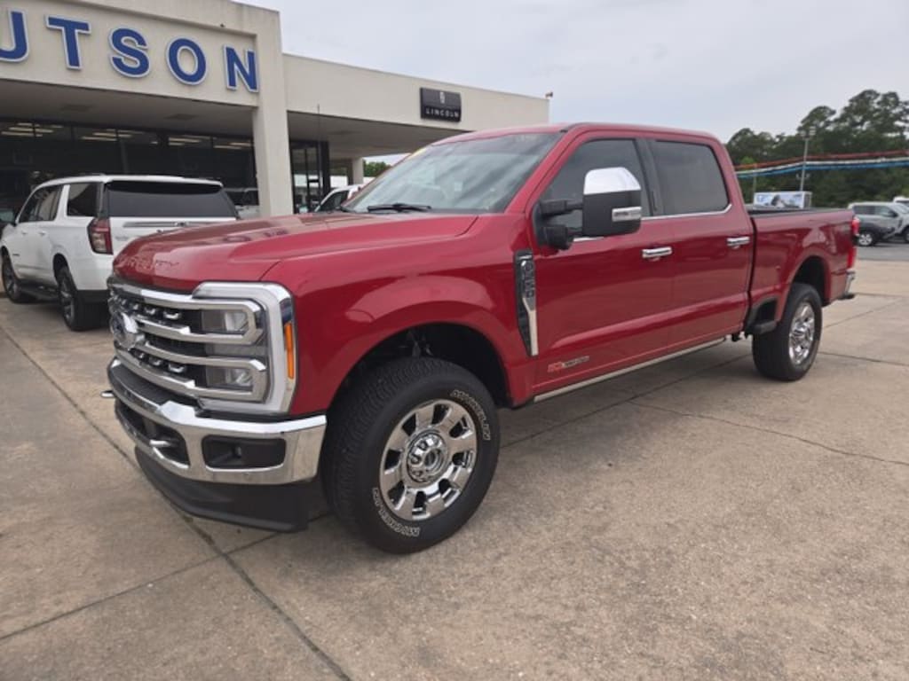 Used 2023 Ford F-250 LARIAT Truck Crew Cab