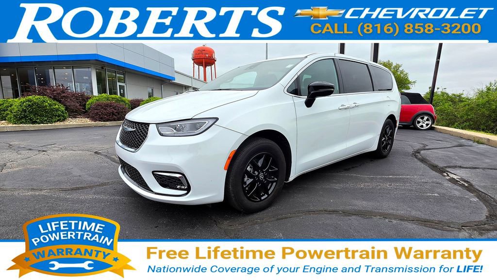 2025 Chrysler Pacifica