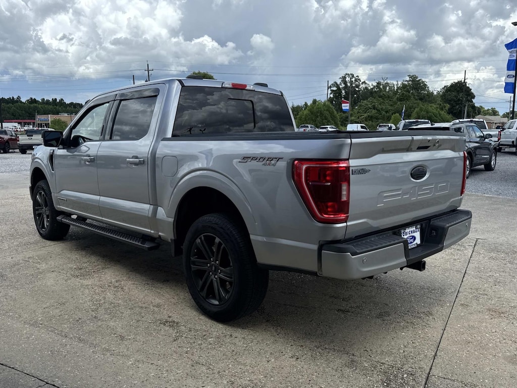 Used 2022 Ford F-150 XLT 4WD SuperCrew 5.5 Box Crew Cab Pickup