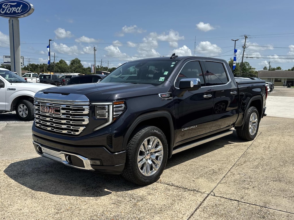 Used 2022 GMC Sierra 1500 4WD Crew Cab 147 Denali Crew Cab Pickup