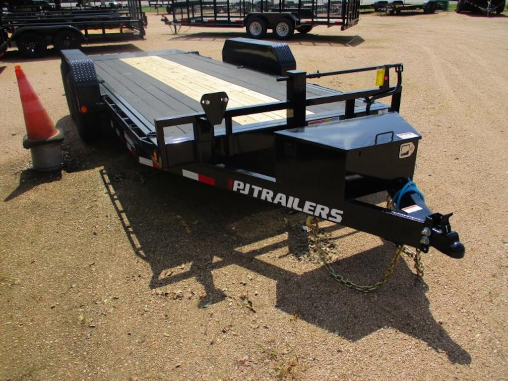 New 2025 PJ POWER TILT 18' long 18'