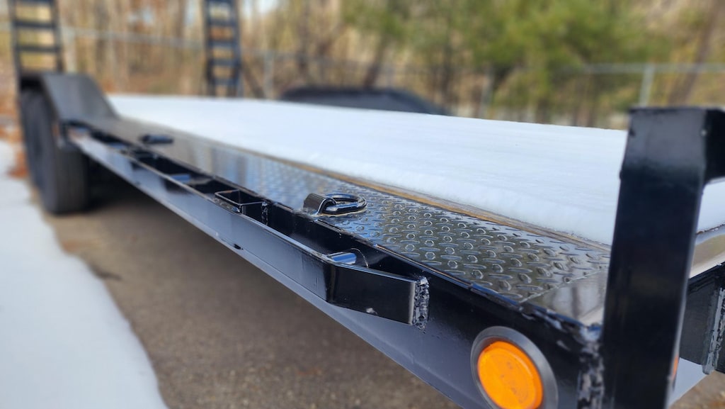 New 2025 PJ 18' Equipment 18' FLAT DECK WITH 2' DOVETAIL 20' EQUIPMENT