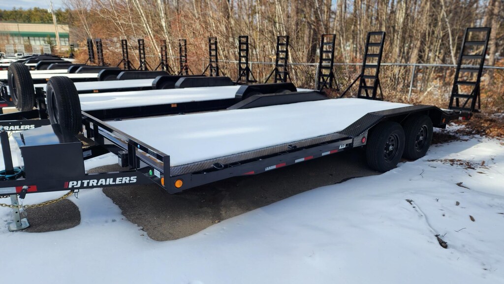 New 2025 PJ 18' Equipment 18' FLAT DECK WITH 2' DOVETAIL 20' EQUIPMENT