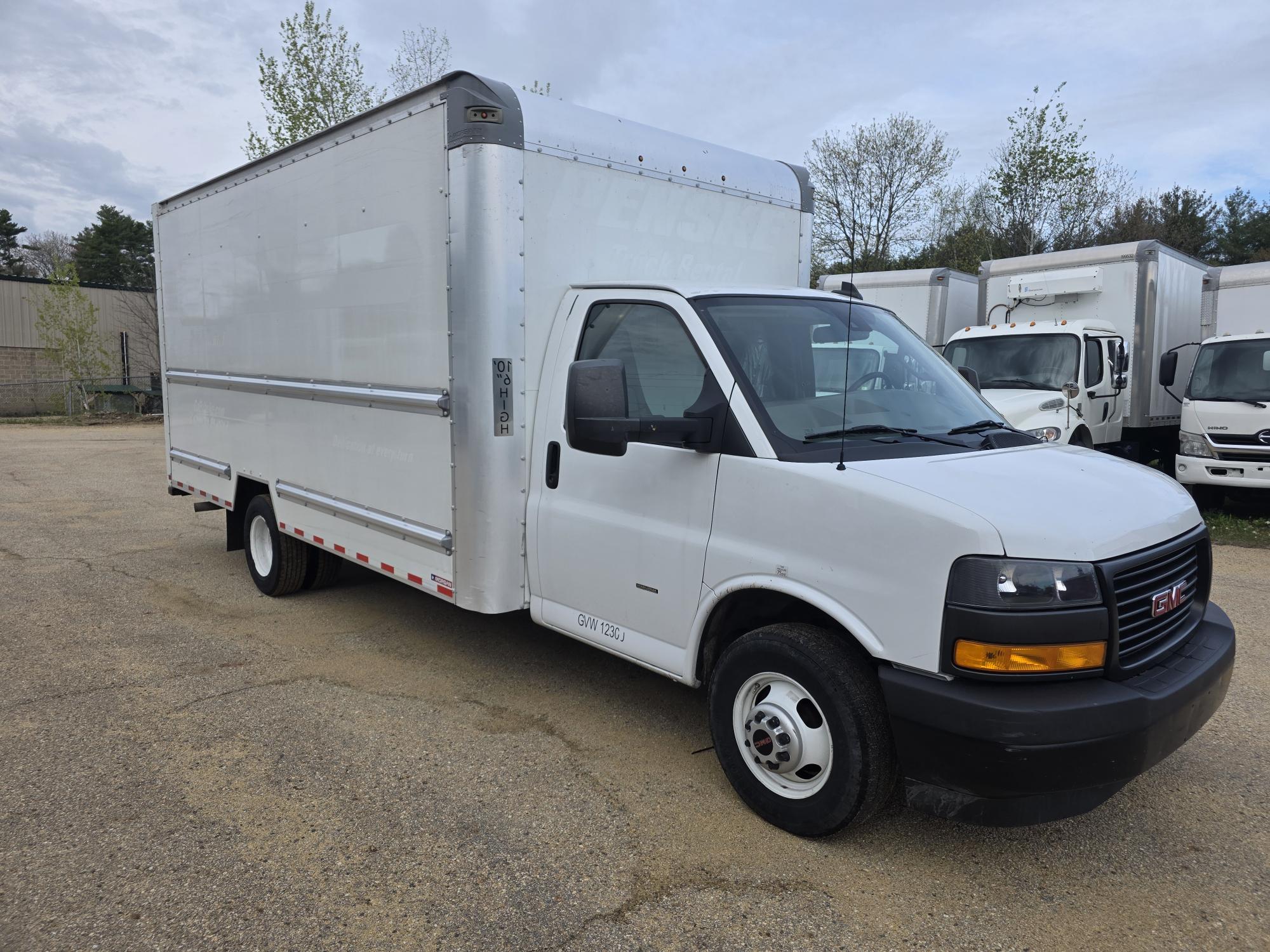2021 GMC Savana Cutaway