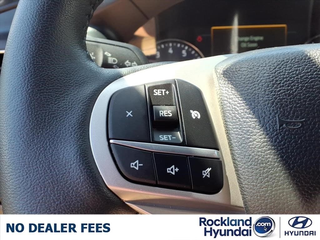 2023 Ford Explorer XLT - Photo 16