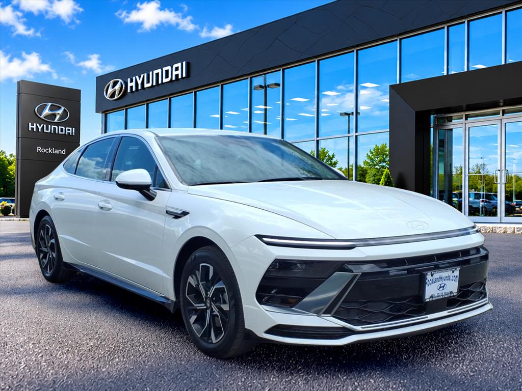 Certified 2025 Hyundai Sonata SEL Sedan