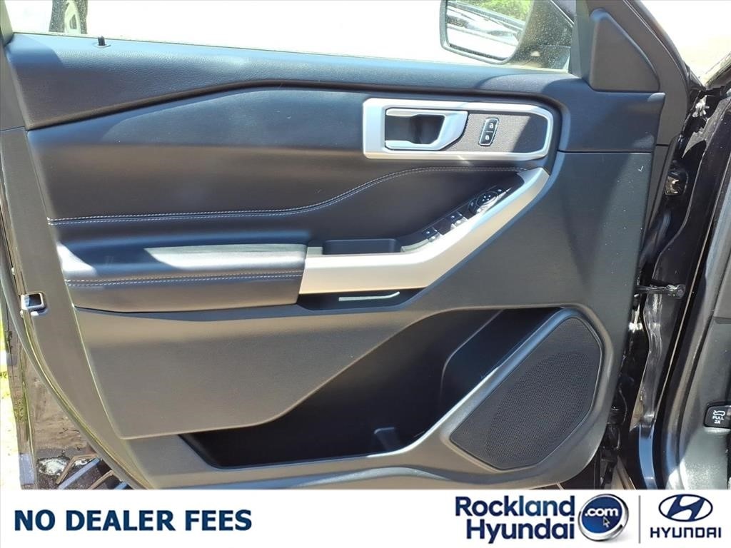 2023 Ford Explorer XLT - Photo 11