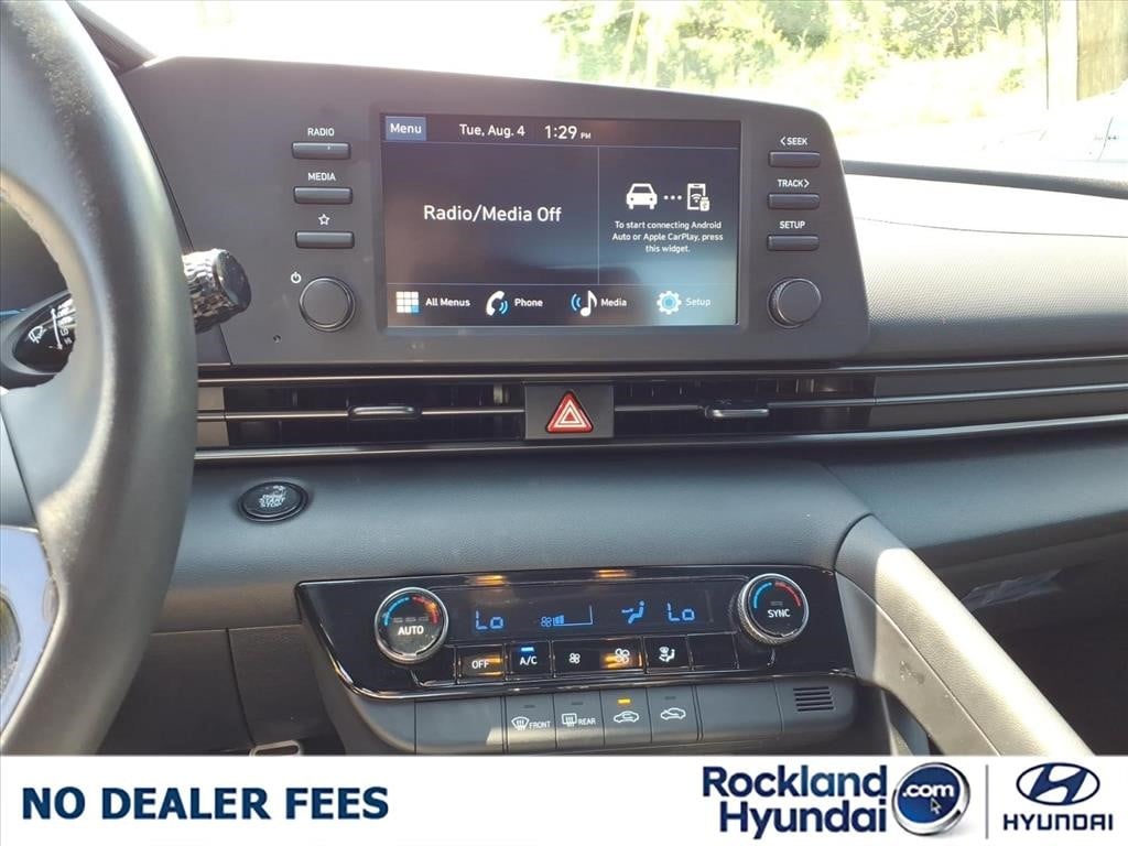 2025 Hyundai Elantra SEL - Photo 14