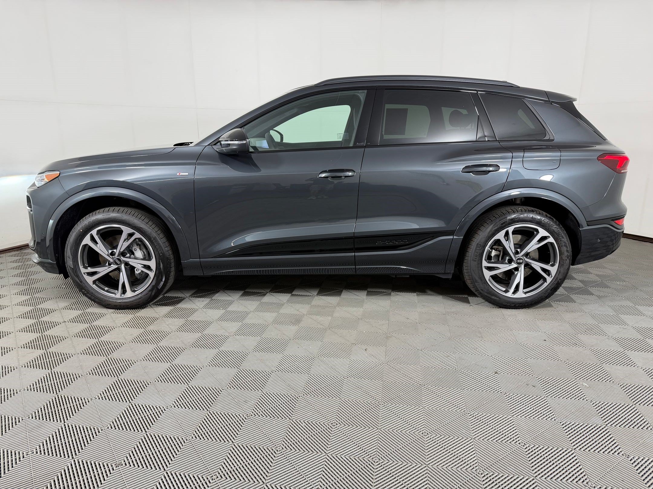 New 2027 Audi Q6 e-tron Premium Plus SUV
