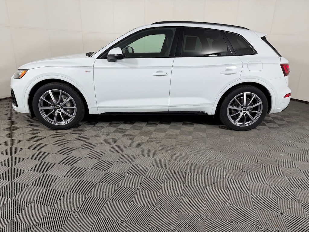 Used 2023 Audi Q5 e S line Premium Plus SUV