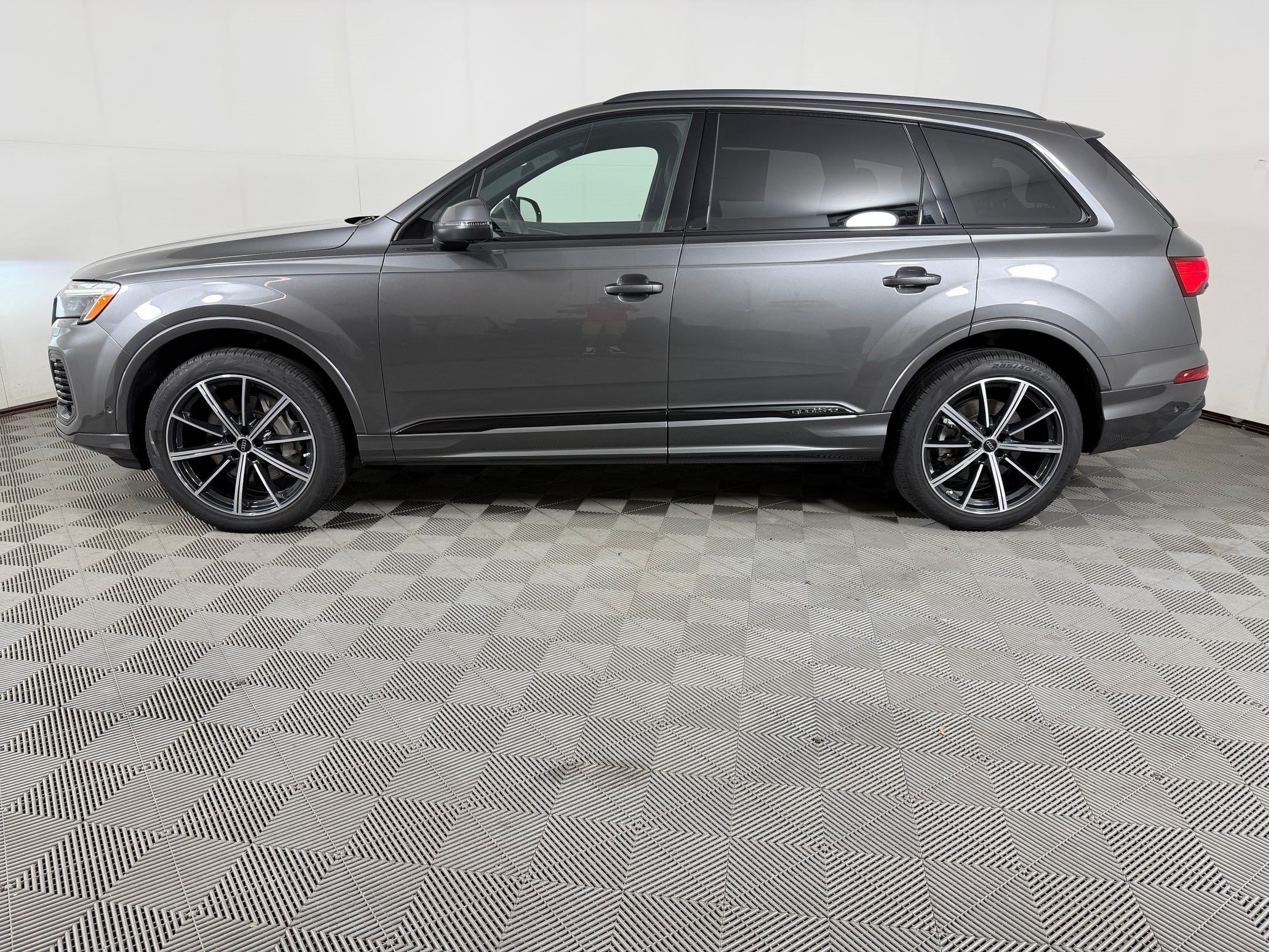 Used 2025 Audi Q7 Premium Plus SUV
